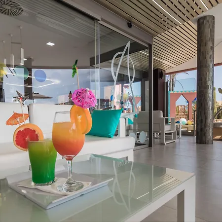 Esmeralda Maris By Livvo Hotel 4*