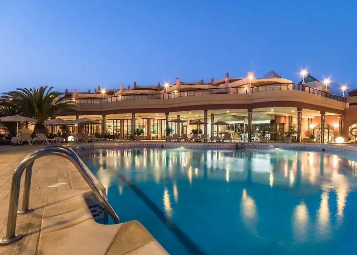 Otel Esmeralda Maris By Livvo